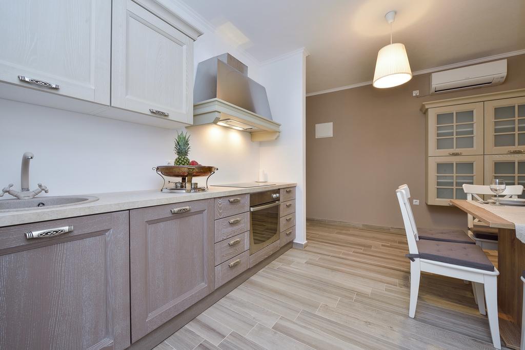 Apartments & Villa Tisno Obrovac Εξωτερικό φωτογραφία